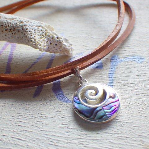 Swirl Wave Surf Necklace--波の渦巻きの革紐ペンダント パウアシェルx sv925