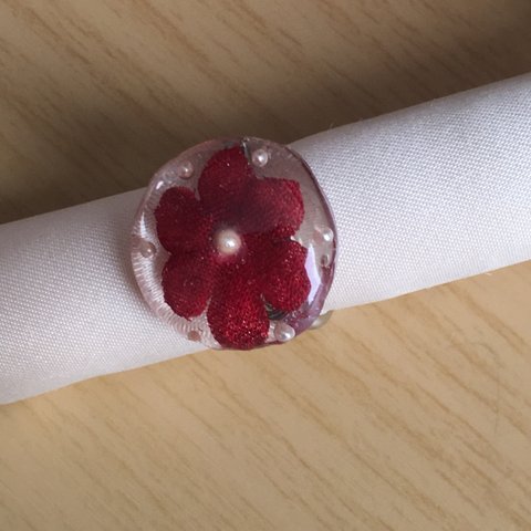 レジン アクセサリー お花 の リング 布花 赤　和