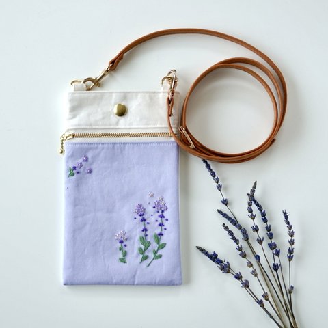 お花刺繍のスマホポーチ　スマホショルダー　スマホポシェット　ラベンダー　ハーブ