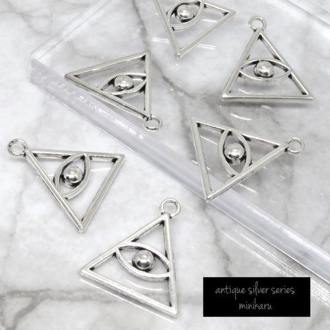 再販❤︎6個入)antique silver eye of providence charm