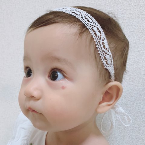 リボンレース♡ ベビー ヘアバンド カチューム ハーフバースデー ファーストバースデー 誕生日 ニューボーンフォト お宮参り マンスリーフォト お食い初め フォーマル オシャレ おしゃれ