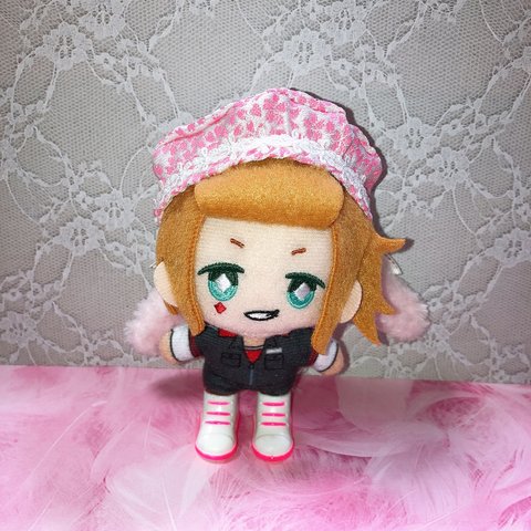  ハンドメイド　ぬい服　ベレー帽　うさ耳リボン　ピンク