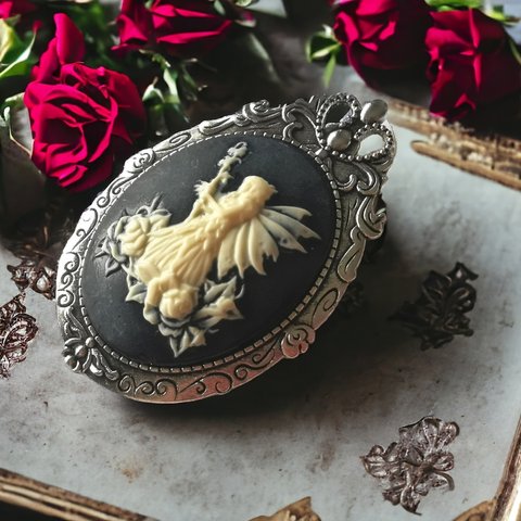 Cameo Brooch #4