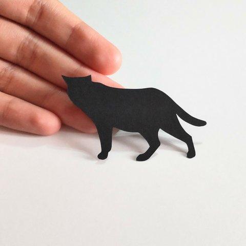 切り絵アート　歩く猫　シルエット