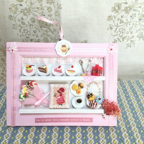 かわいいフレームのケーキ屋さん🍰🍭🍩