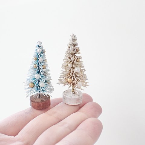 『ゴールド』ミニチュアクリスマスツリー　アンティークな小さな小さな手のりのXmastree