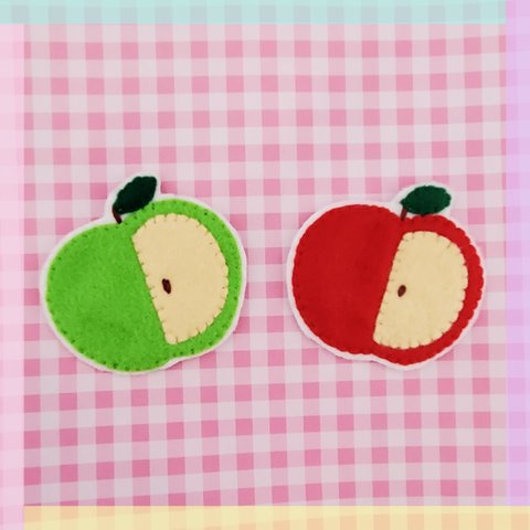 🍎りんごのフェルトワッペン🍏2個セット