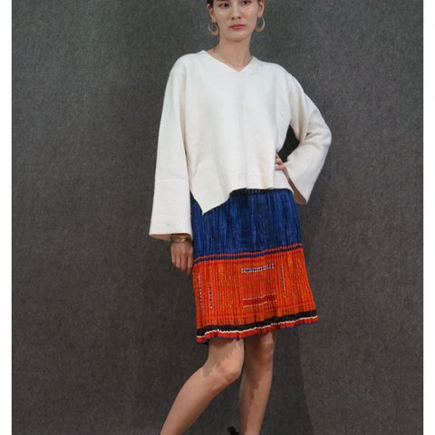 貴州苗族の刺繍付きスカート100%ハンドメイド 手織プリーツスカート Bohoスタイルな女性ためのドレス #127