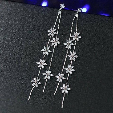 ピアス レディース アクセサリー ロング 花 両耳 長い 揺れる イヤリング シルバー ピンク 桜 さくら サクラ S925 銀ピン 金アレ対応 ジルコン キラキラ