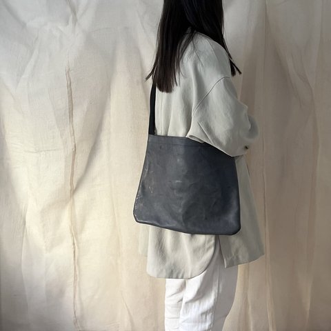 flat one shoulder bag *母の日前にお届けできます