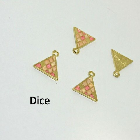 [E505]三角チャーム＊三角＊ピンク＊4個