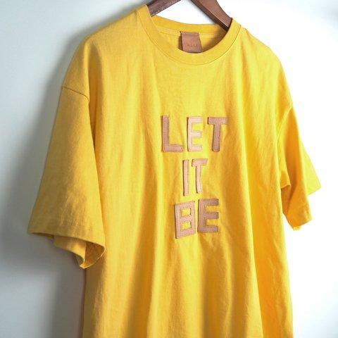 レザーパッチ「LET IT BE」の 半袖 Tシャツ（5色）コットン 厚手