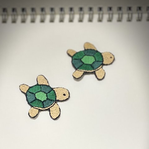 手刺繍 亀(みどり)刺繍ワッペン シール マグネット