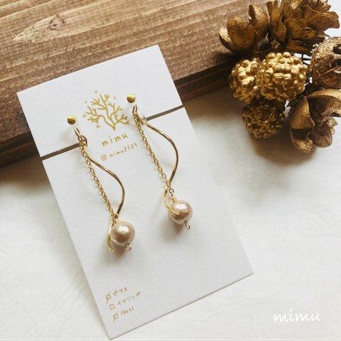 14kgf Beige cotton pearl × curve line earring[ノンホールピアス・ピアス]