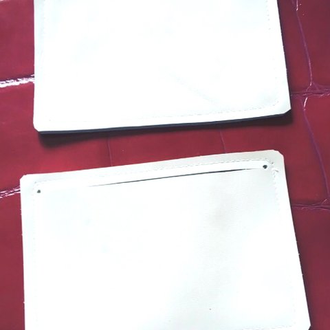 Flat booklet case