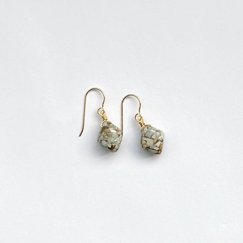 ミニサイズ　天然石ピアス　コッパーオパール　14kgf　pierced earrings