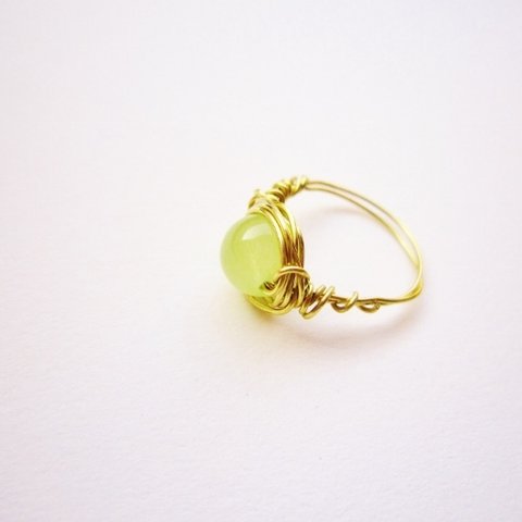 イエローグリーンジェイド　Wire　Ring