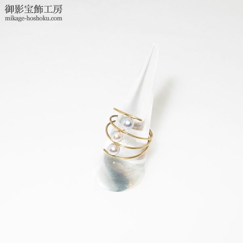 Swirl Thrice：渦シルバーアコヤ真珠指輪
