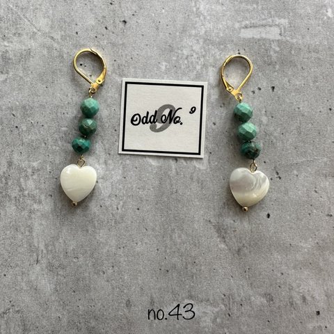 no43  turquoise × Mother of perl  （gold）