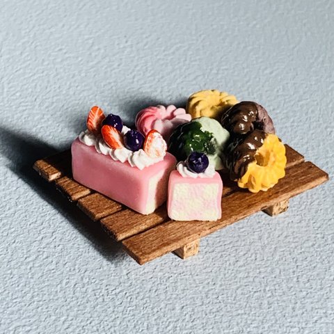 【再販】 桃色 サンセバスチャンケーキ と フレンチクルーラー の すのこ マグネット