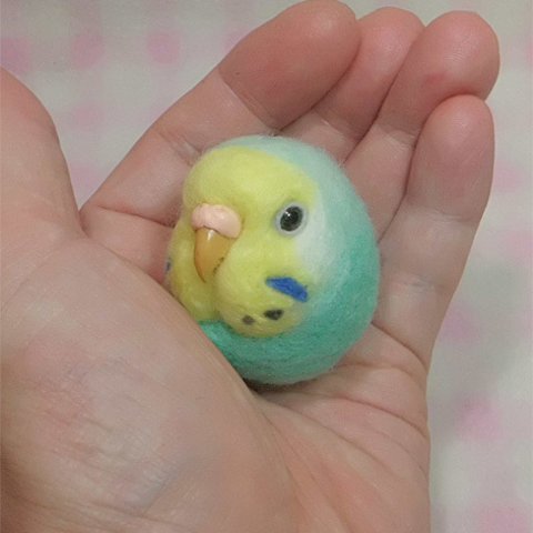 セキセイインコ レインボー　ミントブル－　☆マグネット/ブローチ どちらか選択    羊毛の小鳥   受注作成　工房小鳥屋さん