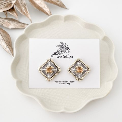 birthday earring < November-silver-SQ >