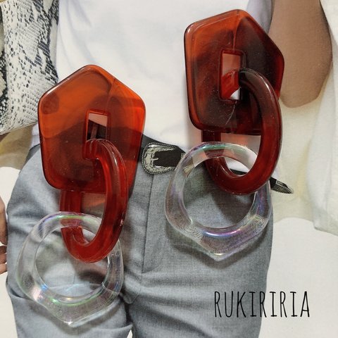 RUKIRIRIA #564 クリアボルドー×オーロラチェーンピアスピアス  大ぶりピアス 大ぶりイヤリング 