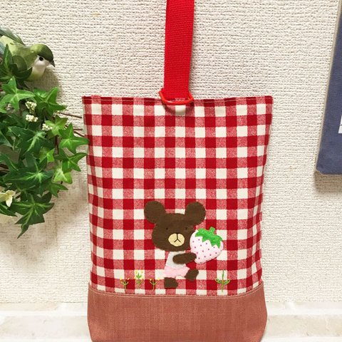 再販1🍓くまの白いちご狩り♪シューズケース♪ハンドメイド♪赤チェック