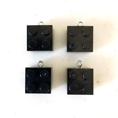 Black Square Block Pendant Tops