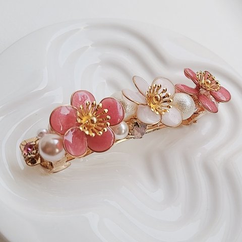 冬の花＊紅白梅のバレッタ