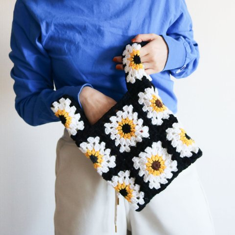 [特集掲載]向日葵モチーフのクロシェバッグ Crochet bag 01 sunflower/black/ クロシェ