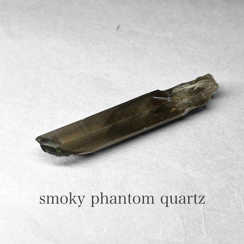 smoky phantom quartz：laser・singing crystal / スモーキーファントムクォーツ：レーザー・シンギングクリスタル D