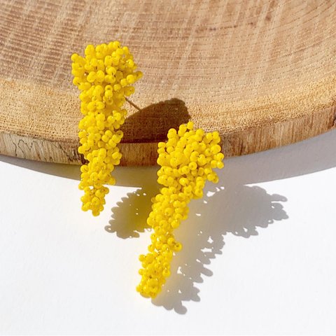 Mimosa ミモザ ビーズ刺繍 イエロー 黄色フラワー 金属アレルギー対応