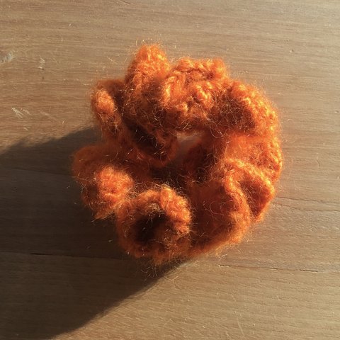 Ruffled Scrunchie  (TANGERINE DREAM)