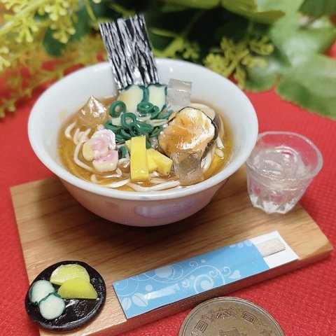 冷たいラーメン始めました　ミニチュアフード   ラーメン　お新香　お水　箸セット