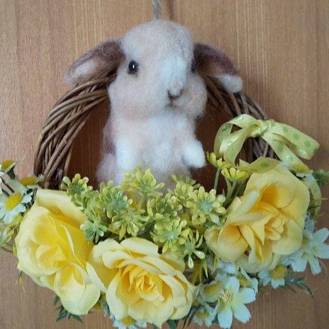 ウサギさんとお花のバスケット
