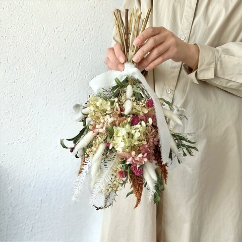 【ドライ商品のみsale中】紫陽花のドライフラワースワッグ 花束ギフト フラワーギフト 贈り物 結婚祝い 新築祝い 誕生日プレゼント 花束