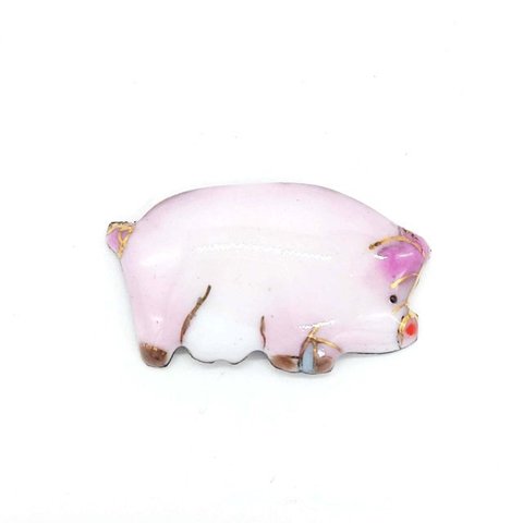 小さな豚の七宝焼ピンブローチ（ピンバッジ）【受注制作】