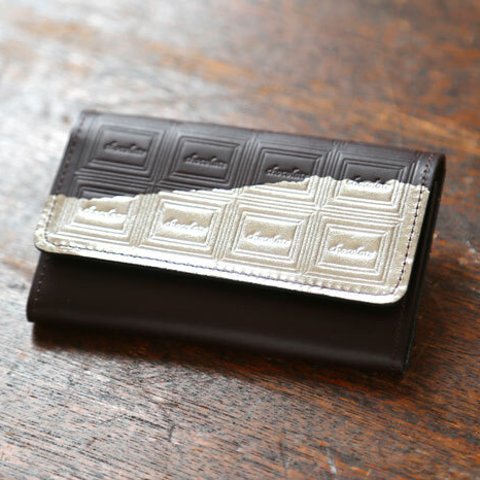 ビターチョコ　革のチョコレート・名刺入れ（銀の包み紙）