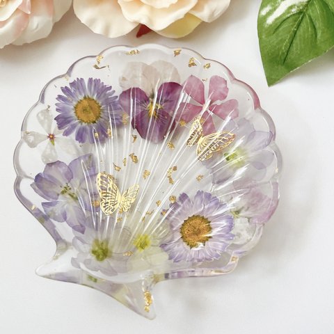 お花と蝶々のラベンダー貝殻型小皿ボタニカル柄🦋  小物入れやアクセサリートレイや