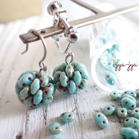 【復刻】beads earrings ＊ turquoise ball mini