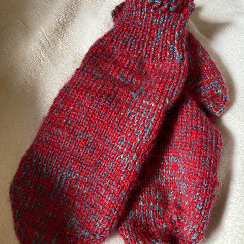 1点のみ暖かい手編み靴下赤