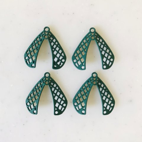Matte Green Feather Shaped Pendant Tops