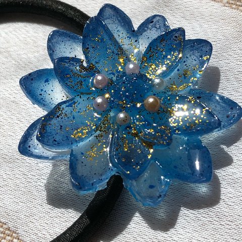 花型ヘアゴム52 紺×水色