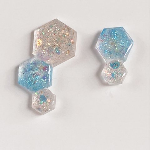 hexagon(ヘキサゴン) ピアス(イヤリング)～連Ren　天青～