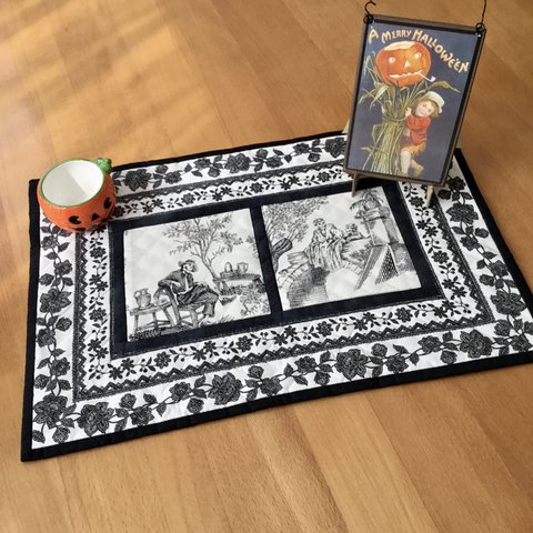 ハロウィン骸骨さん白黒のパッチワークキルトマット、ハロウィンテーブルマット、レース、Halloween table mat, monotone skeleton toile