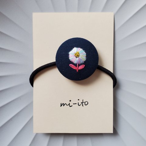 【再販】刺繍ヘアゴム🌷　no.930   くるみボタン　💛送料無料💛　