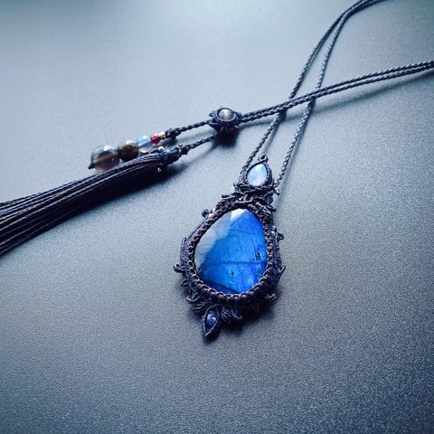 labradorite × rainbow moonstone / macrame necklace ＃マクラメネックレス＃