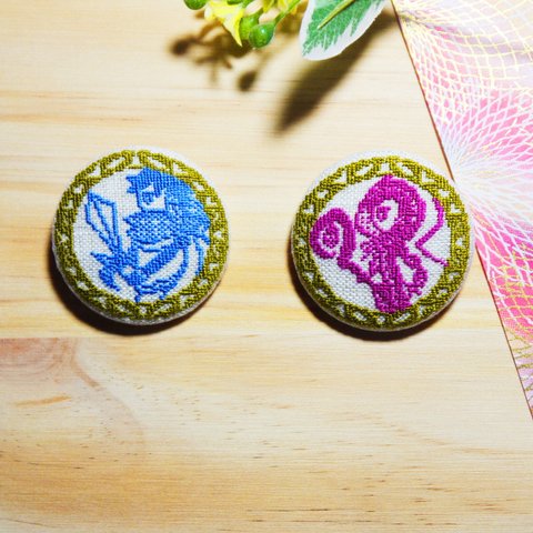 RPG刺繍くるみボタンブローチ/ヘアゴム　せんし・まほうつかい