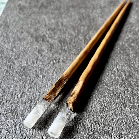 木とレジン　鉱石の箸【水晶】